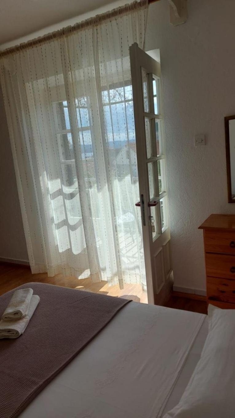 Apartment Brane Bol Bagian luar foto