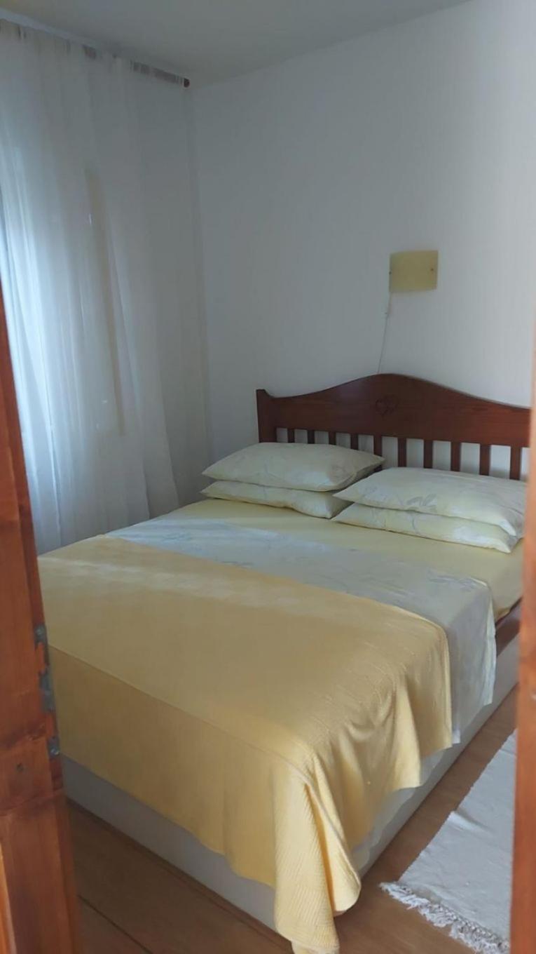 Apartment Brane Bol Bagian luar foto