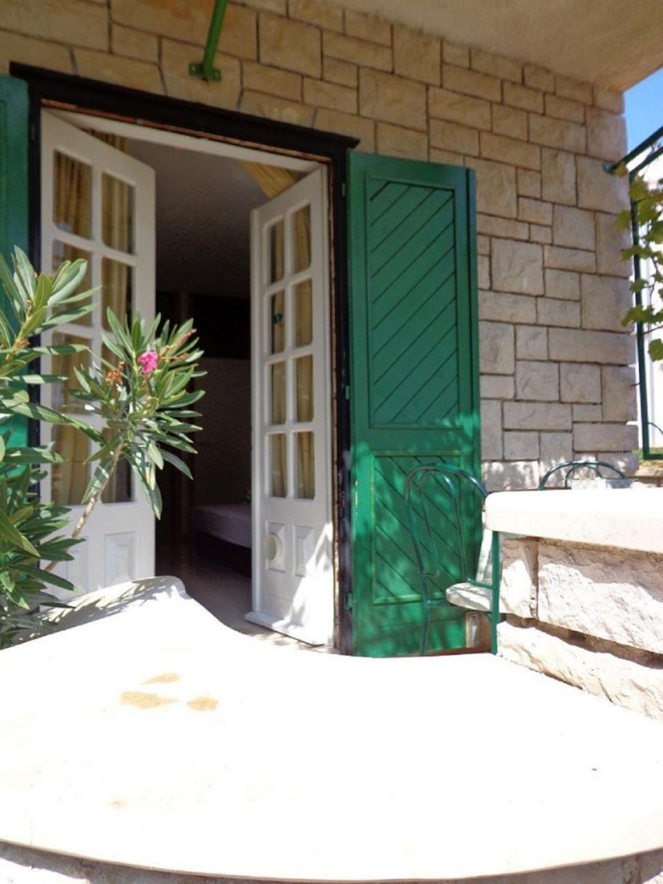 Apartment Brane Bol Bagian luar foto